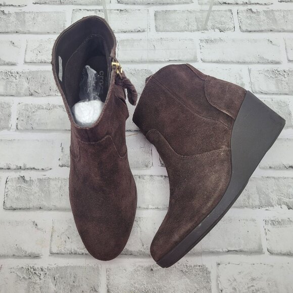 Crocs Brown Suede Wedge Heel Ankle Booties Zip Closure Women's Size 11 - Picture 1 of 8